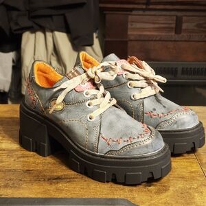 NEW TMA Eyes Gray and Orange Women's Chunky Shoes (PLEASE READ DESCRIPTION)